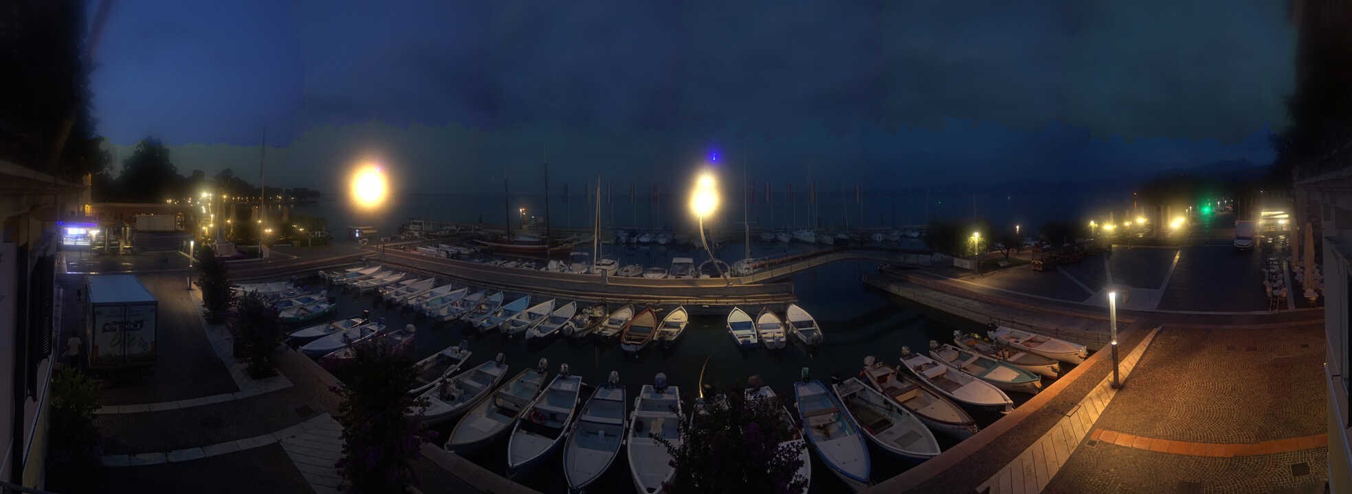 Archiv Foto Webcam Gardasee - Bardolino Hafen