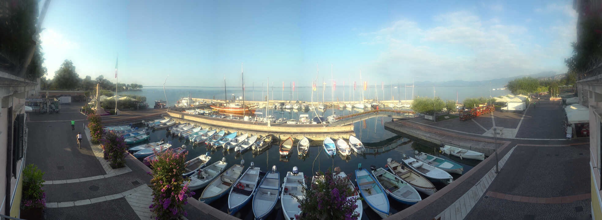 Archiv Foto Webcam Gardasee - Bardolino Hafen