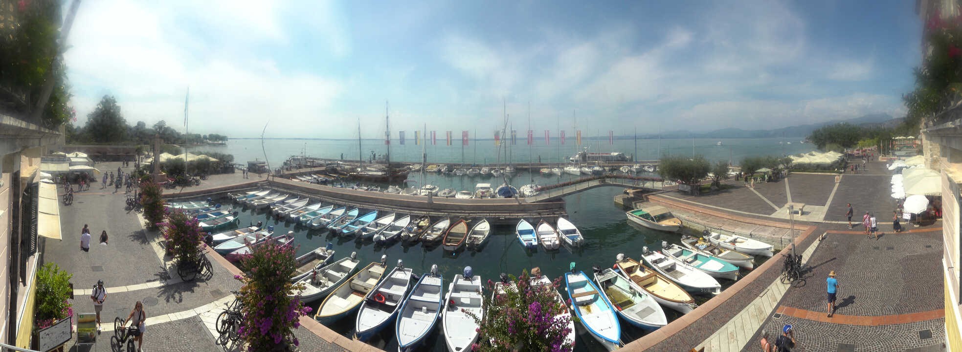 Archiv Foto Webcam Gardasee - Bardolino Hafen