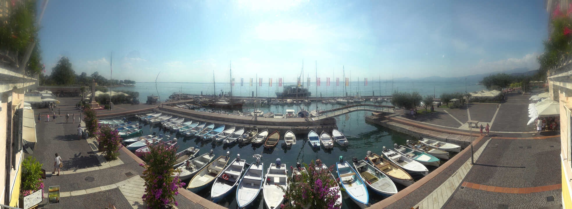Archiv Foto Webcam Gardasee - Bardolino Hafen
