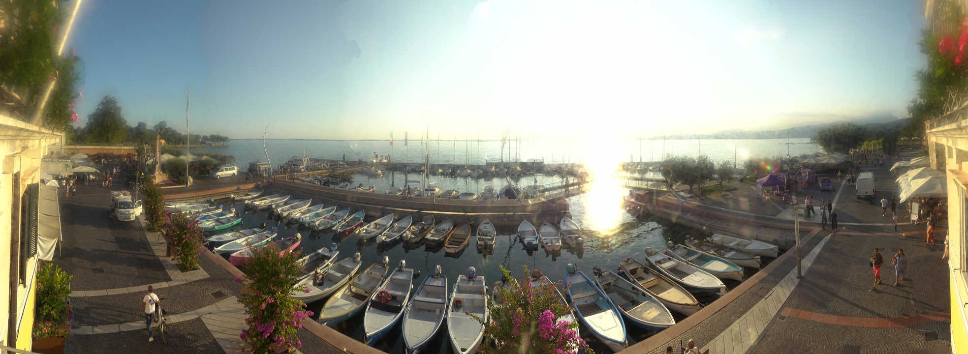 Archiv Foto Webcam Gardasee - Bardolino Hafen