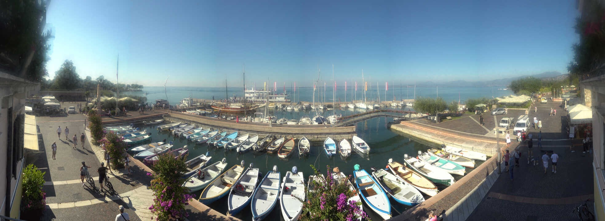 Archiv Foto Webcam Gardasee - Bardolino Hafen