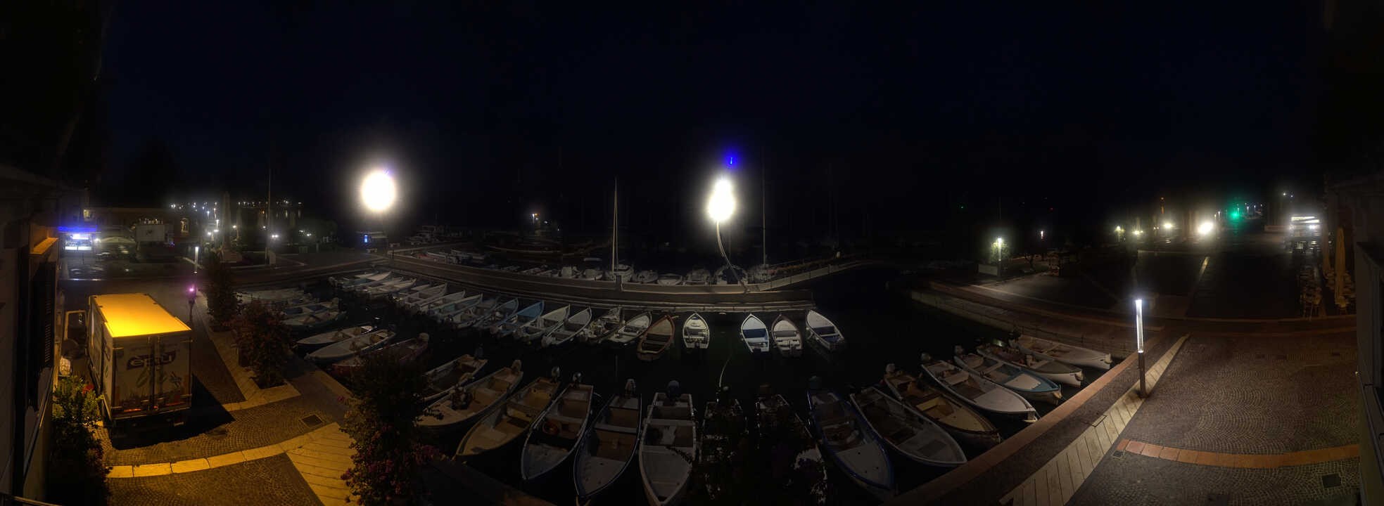 Archiv Foto Webcam Gardasee - Bardolino Hafen