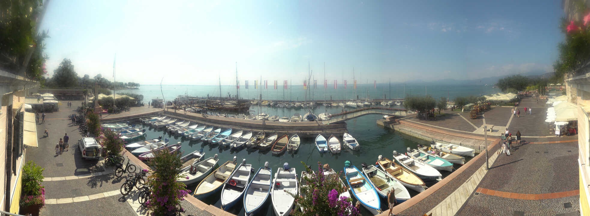 Archiv Foto Webcam Gardasee - Bardolino Hafen