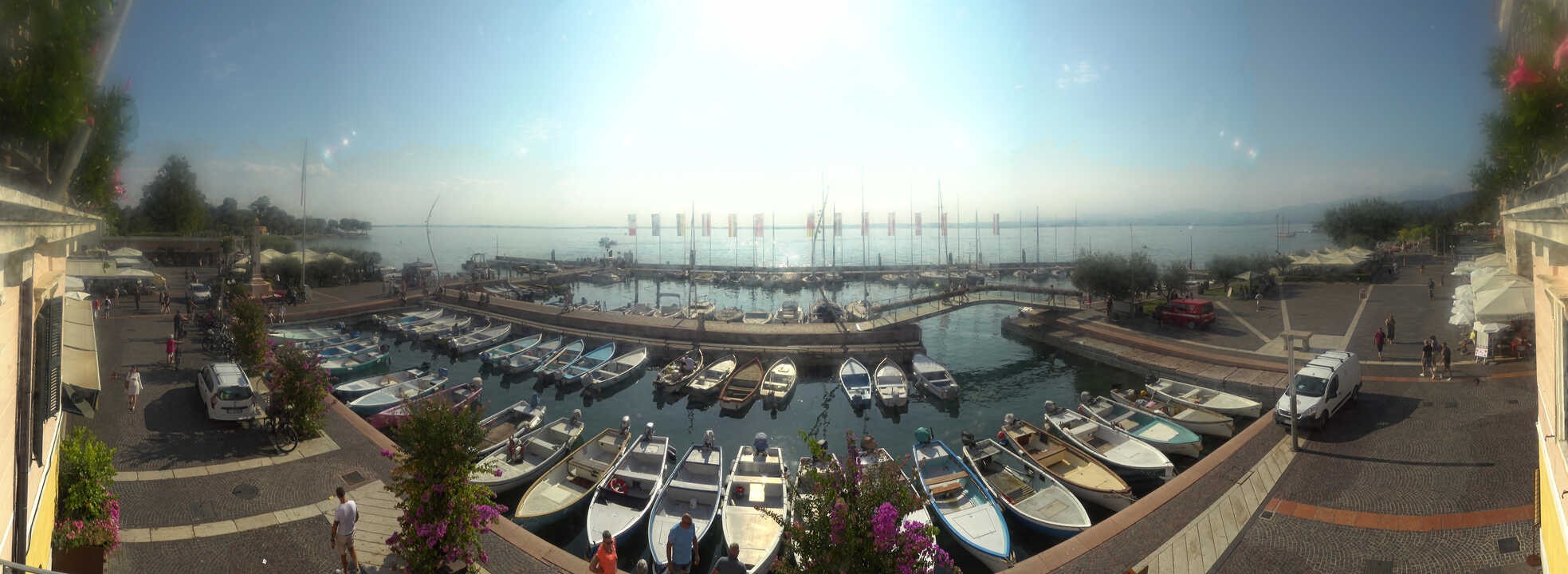 Archiv Foto Webcam Gardasee - Bardolino Hafen