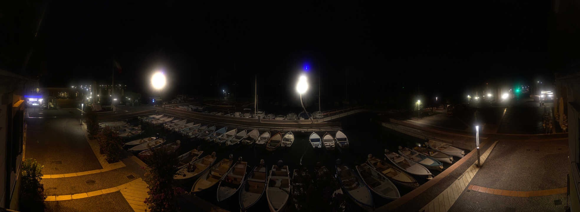 Archiv Foto Webcam Gardasee - Bardolino Hafen
