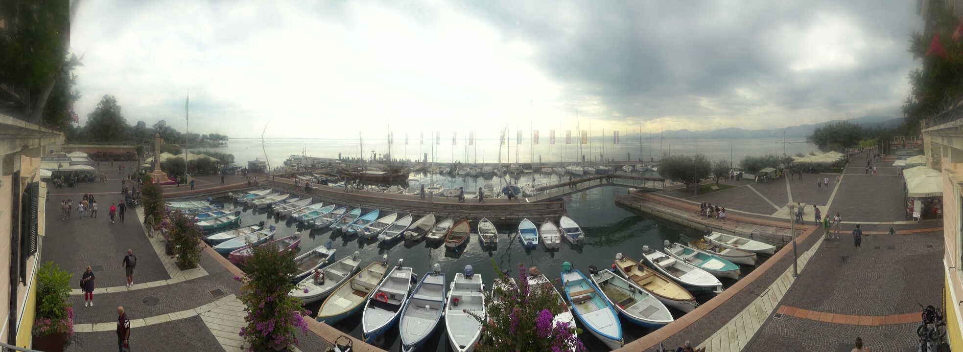 Archiv Foto Webcam Gardasee - Bardolino Hafen