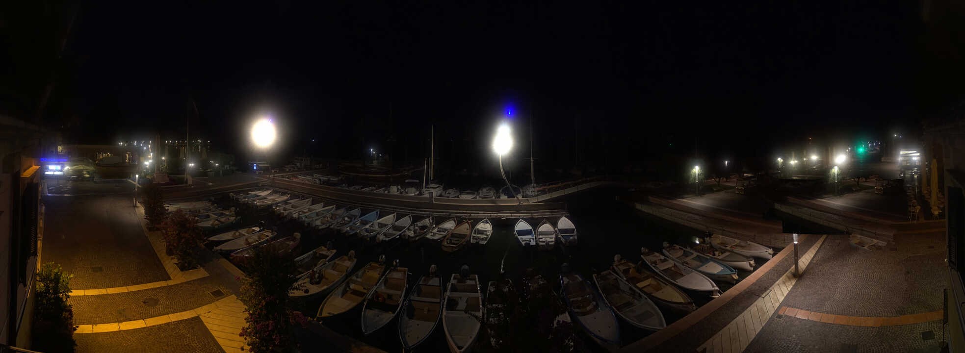 Archived image Webcam Lago di Garda - Harbour of Bardolino