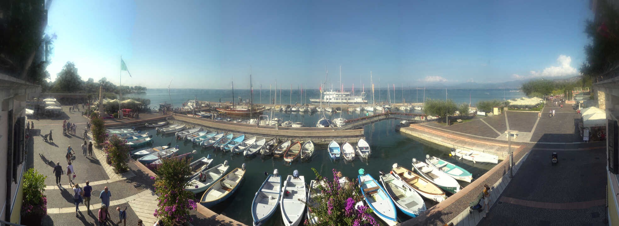 Archived image Webcam Lago di Garda - Harbour of Bardolino