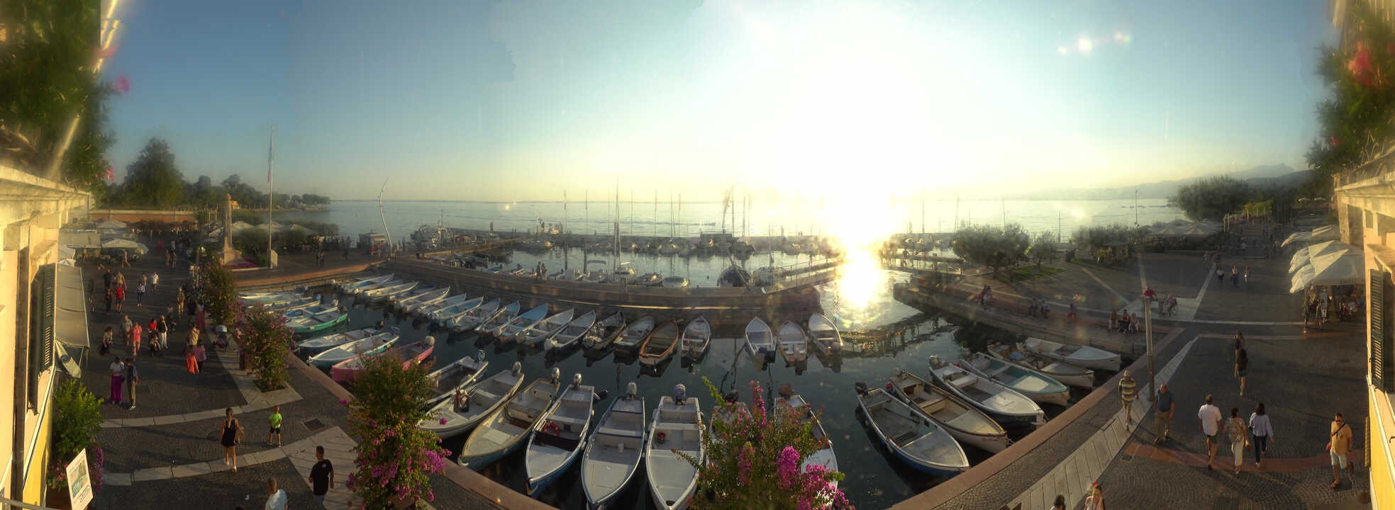 Archived image Webcam Lago di Garda - Harbour of Bardolino