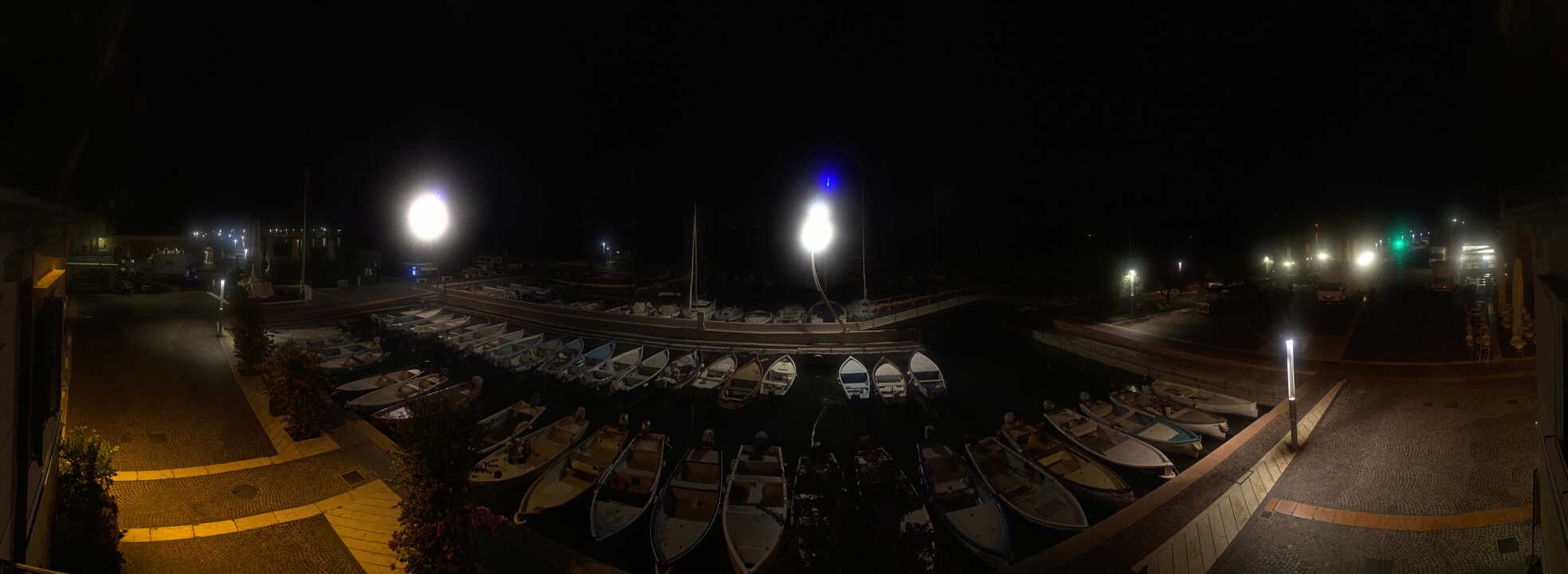 Archiv Foto Webcam Gardasee - Bardolino Hafen