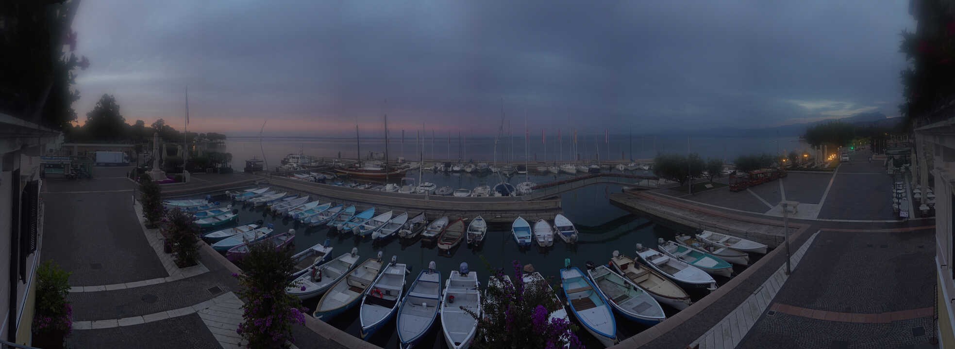 Archiv Foto Webcam Gardasee - Bardolino Hafen