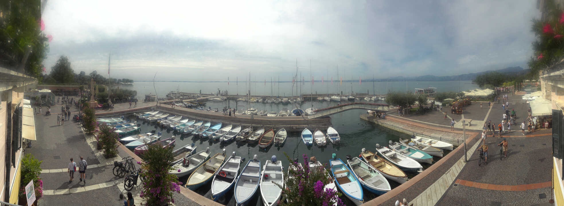 Archiv Foto Webcam Gardasee - Bardolino Hafen
