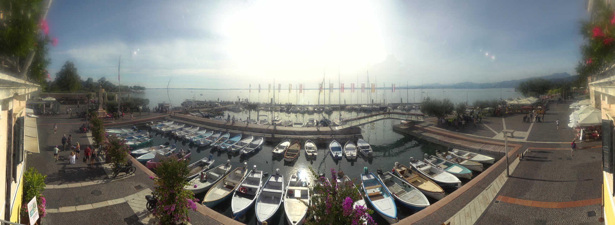 Archiv Foto Webcam Gardasee - Bardolino Hafen