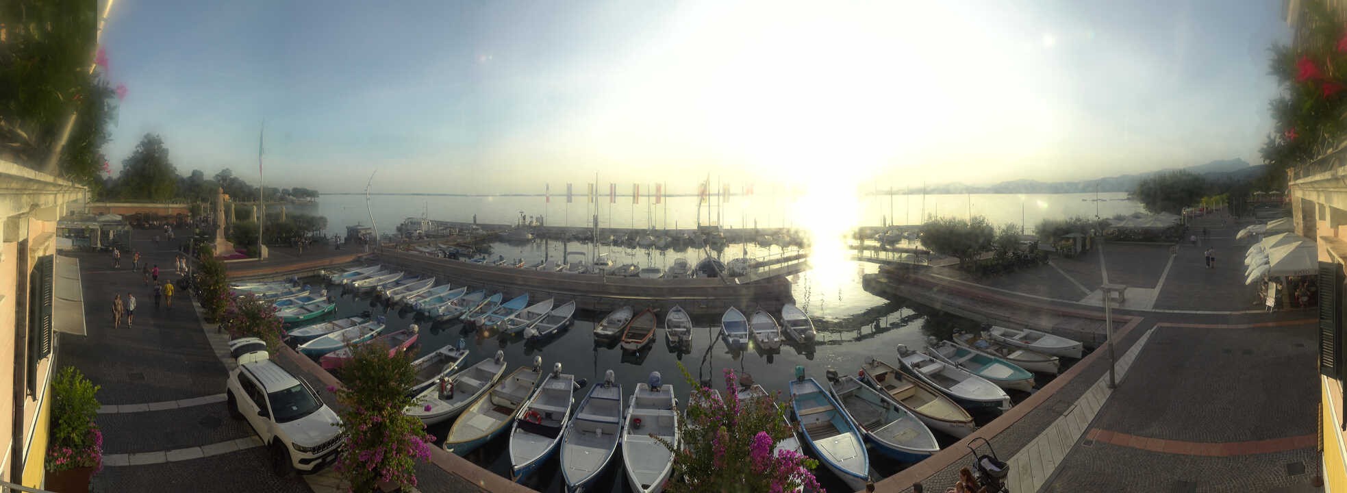 Archiv Foto Webcam Gardasee - Bardolino Hafen