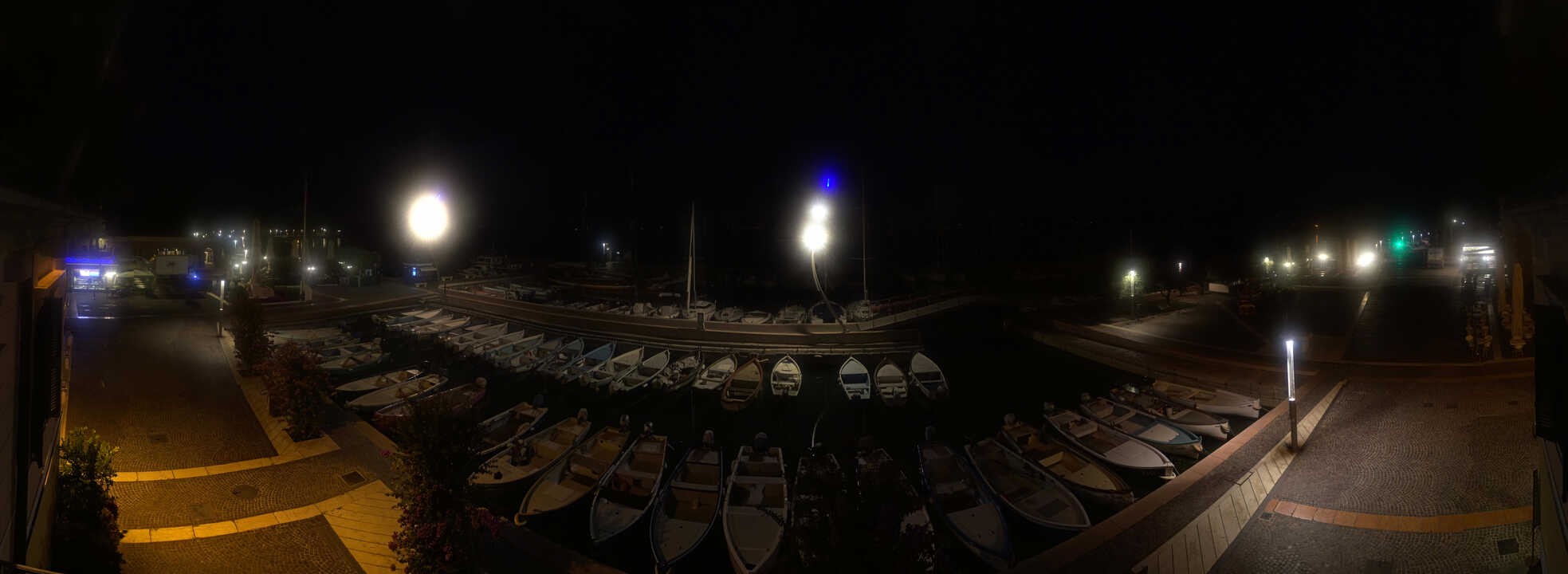 Archiv Foto Webcam Gardasee - Bardolino Hafen