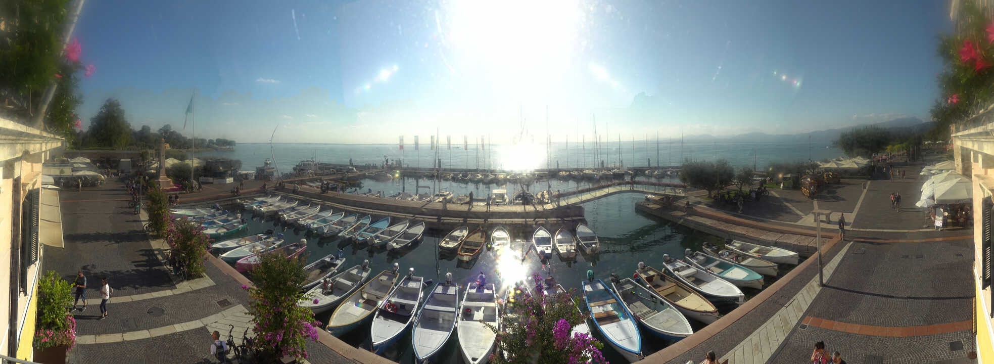 Archiv Foto Webcam Gardasee - Bardolino Hafen