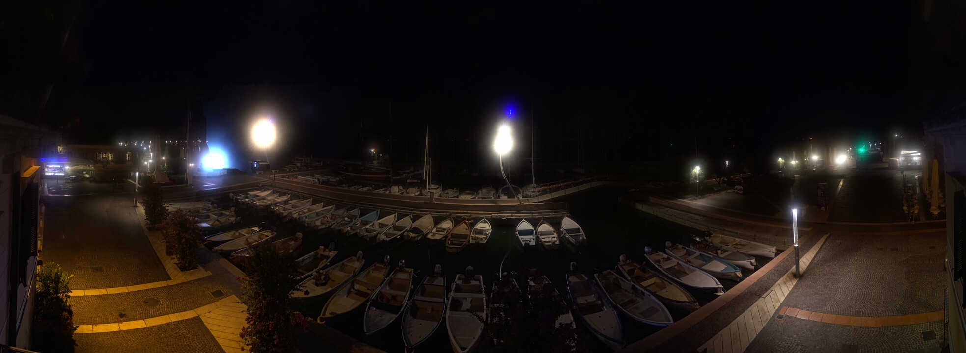 Archiv Foto Webcam Gardasee - Bardolino Hafen