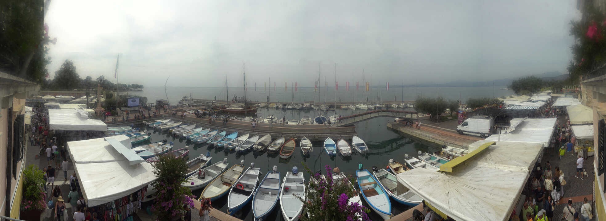 Archiv Foto Webcam Gardasee - Bardolino Hafen