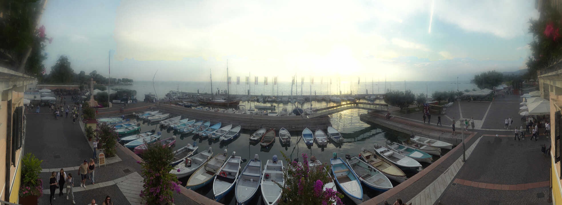 Archived image Webcam Lago di Garda - Harbour of Bardolino