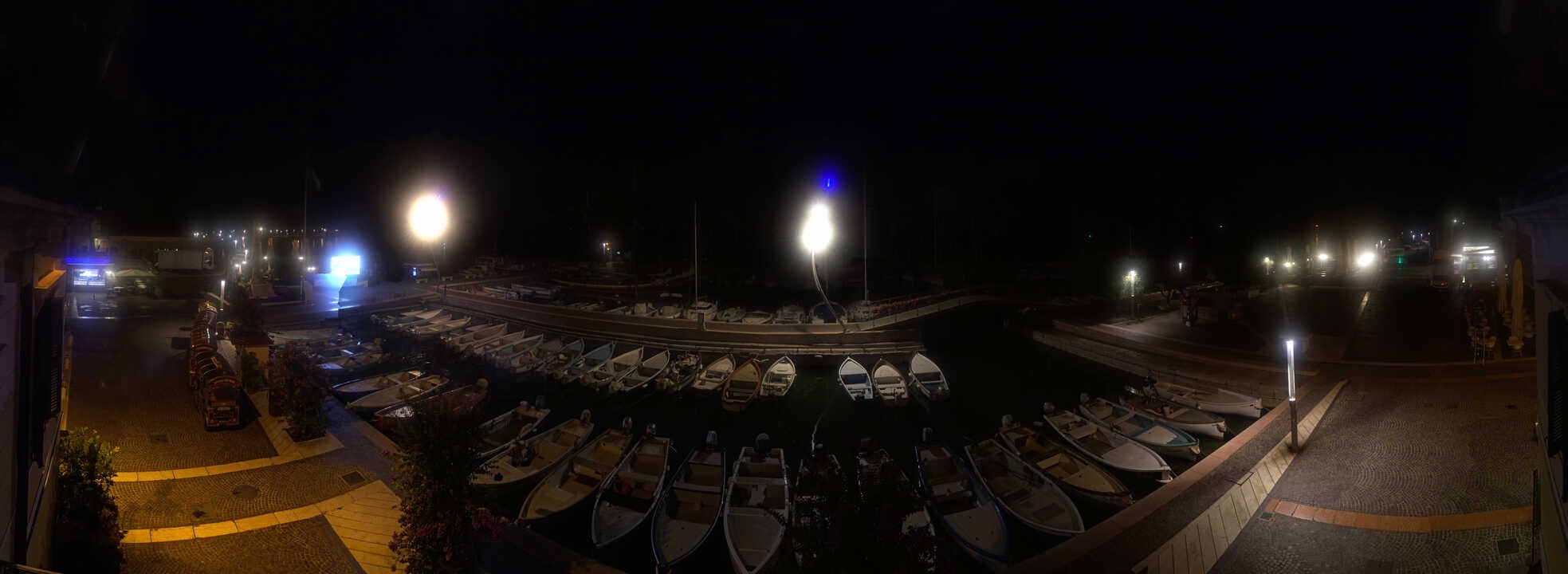 Archiv Foto Webcam Gardasee - Bardolino Hafen