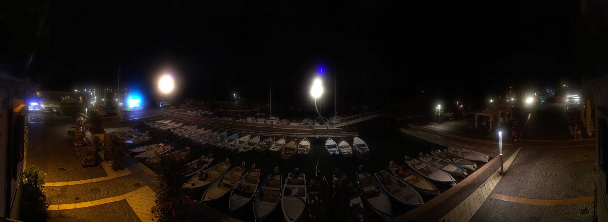 Archived image Webcam Lago di Garda - Harbour of Bardolino