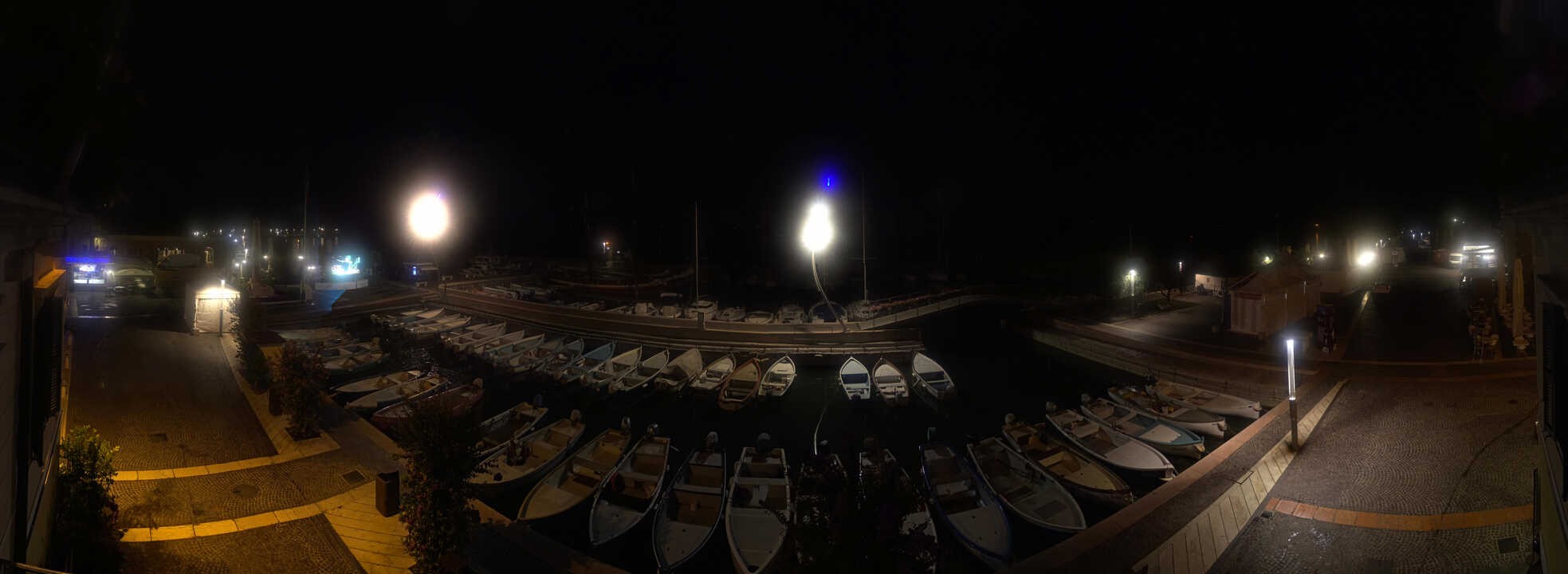 Archiv Foto Webcam Gardasee - Bardolino Hafen