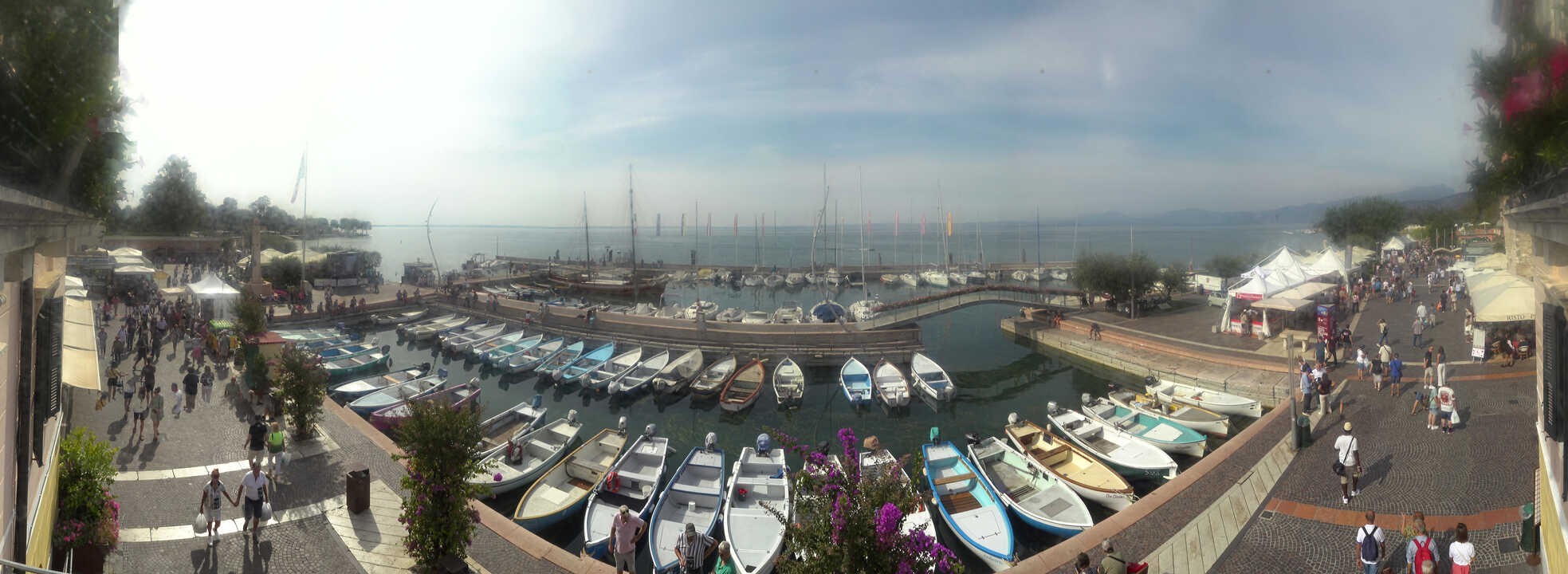 Archiv Foto Webcam Gardasee - Bardolino Hafen