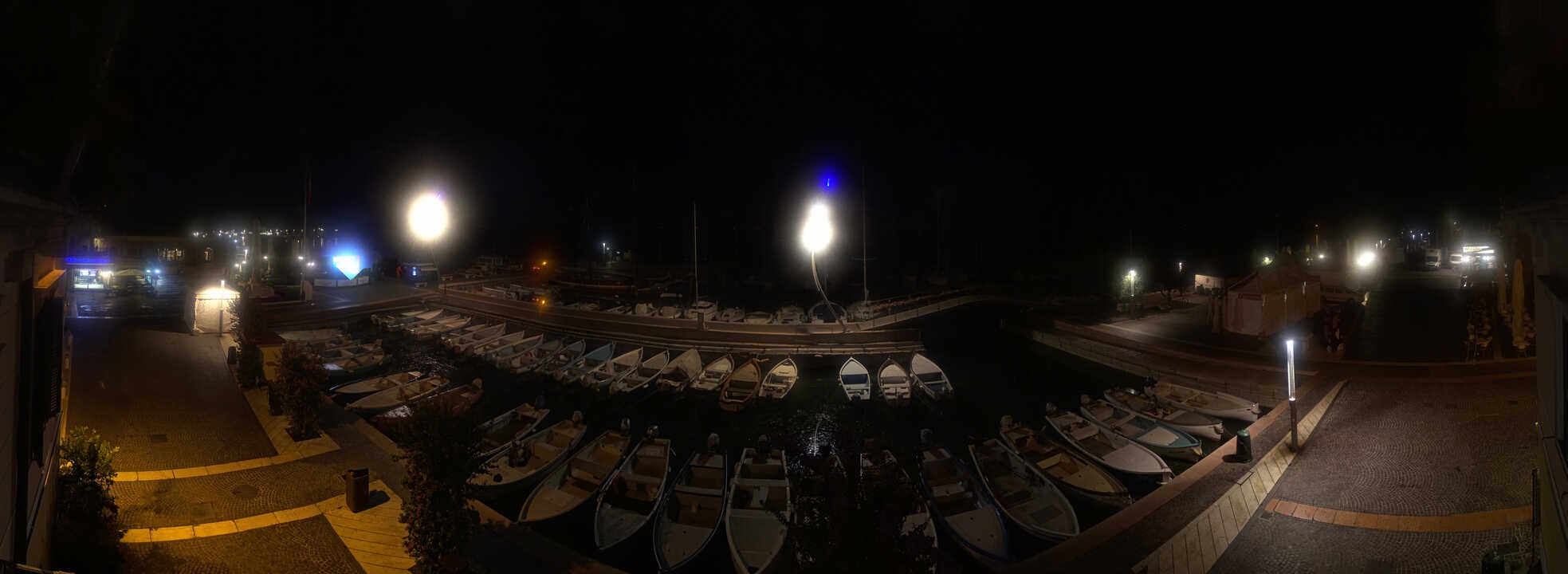 Archived image Webcam Lago di Garda - Harbour of Bardolino