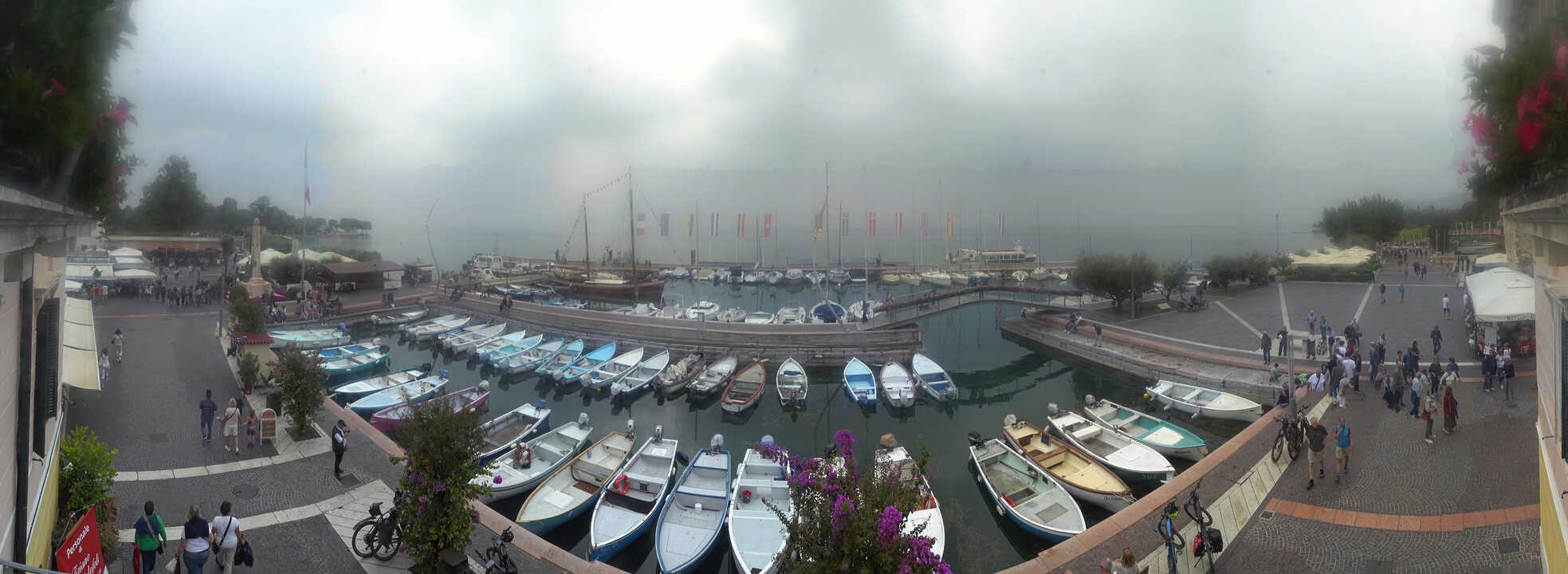 Archiv Foto Webcam Gardasee - Bardolino Hafen