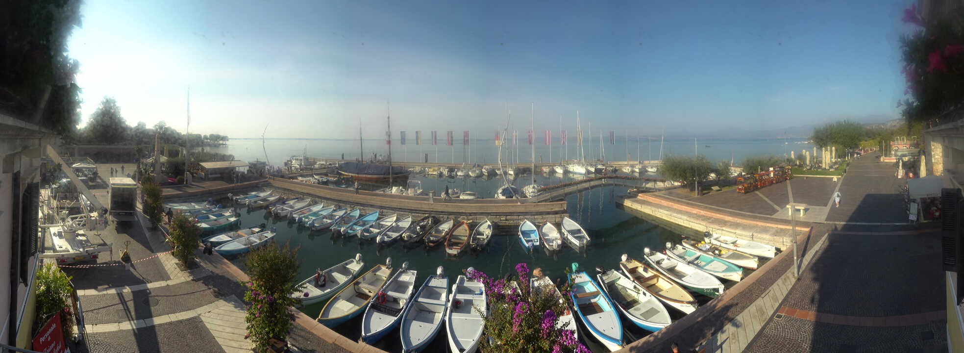Archiv Foto Webcam Gardasee - Bardolino Hafen