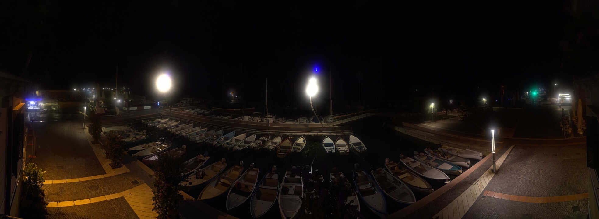 Archiv Foto Webcam Gardasee - Bardolino Hafen