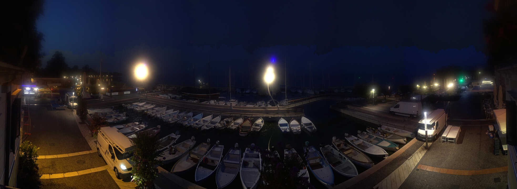 Archiv Foto Webcam Gardasee - Bardolino Hafen