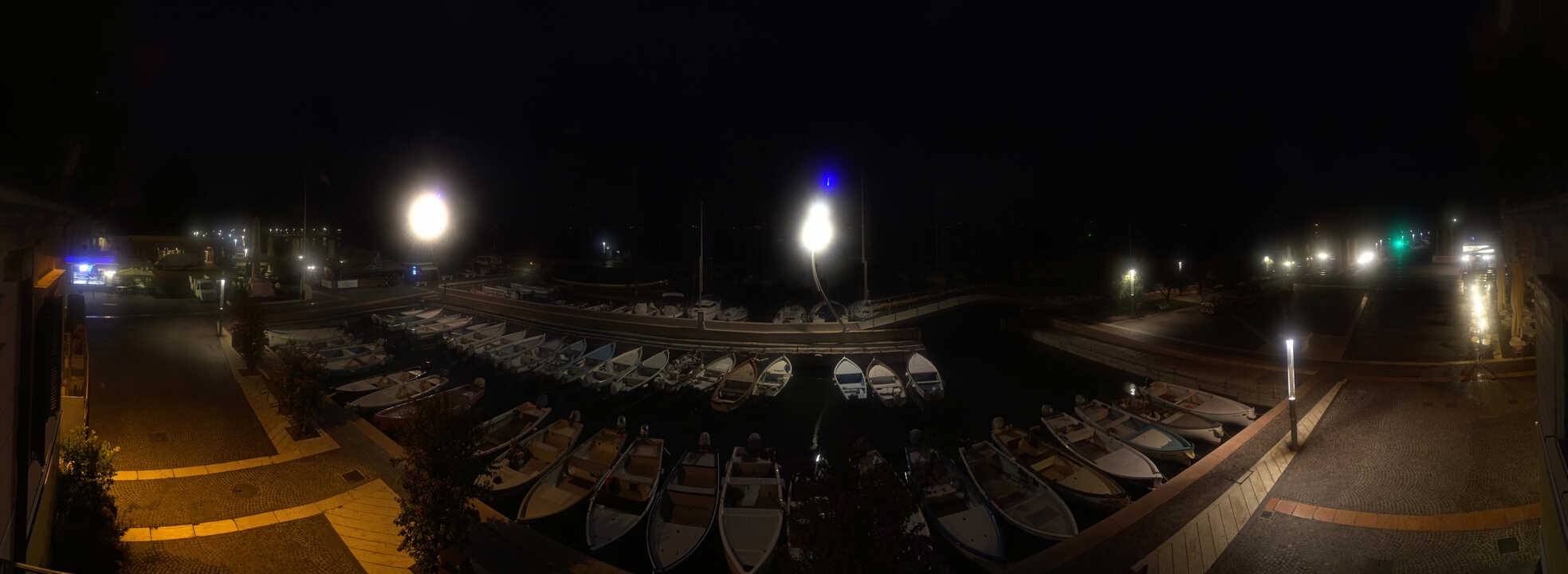 Archiv Foto Webcam Gardasee - Bardolino Hafen