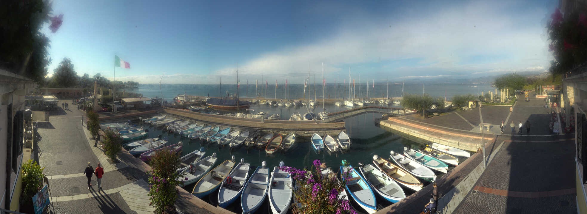 Archiv Foto Webcam Gardasee - Bardolino Hafen
