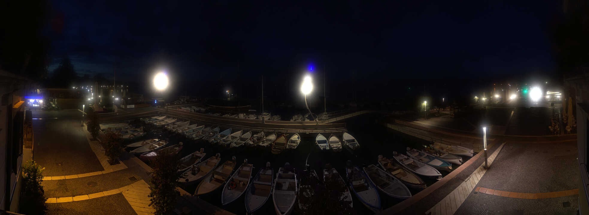 Archiv Foto Webcam Gardasee - Bardolino Hafen