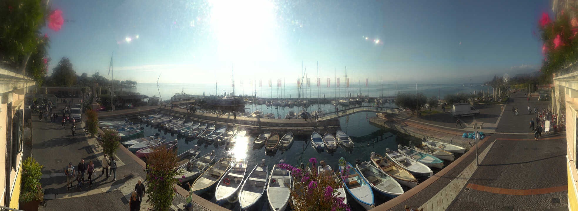 Archiv Foto Webcam Gardasee - Bardolino Hafen