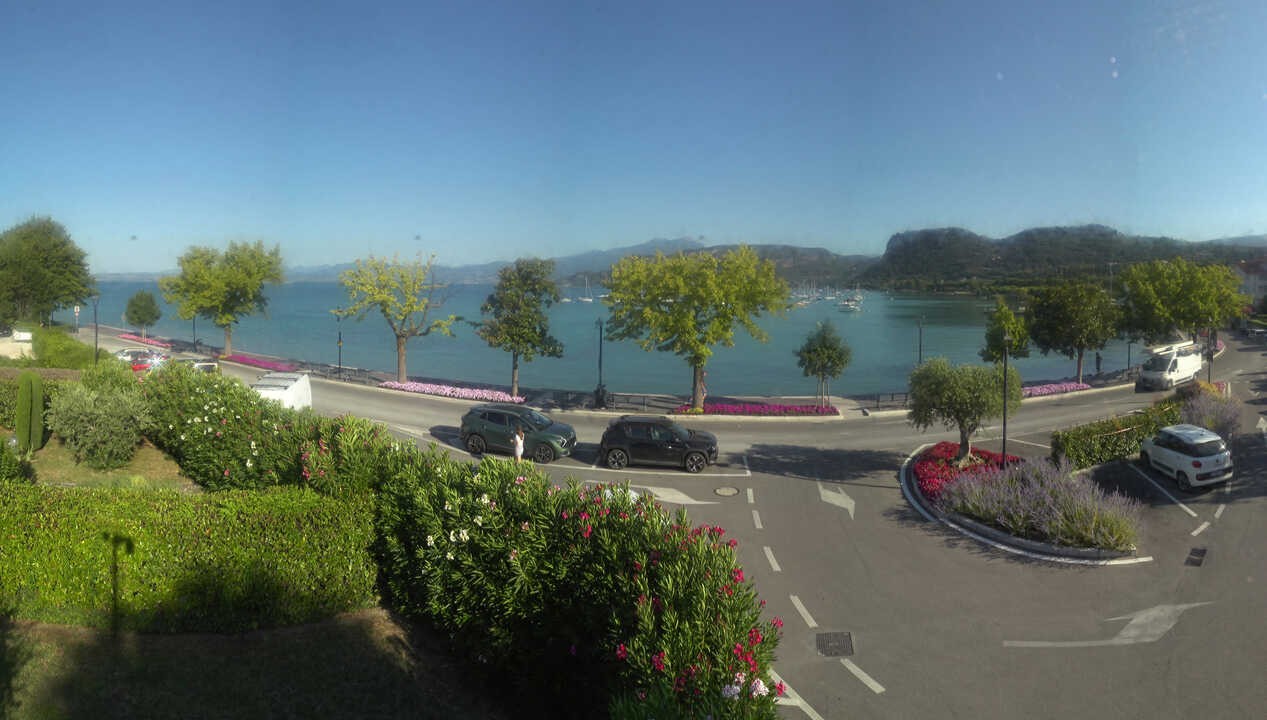 Archiv Foto Webcam Gardasee - Bardolino Punta Cornicello
