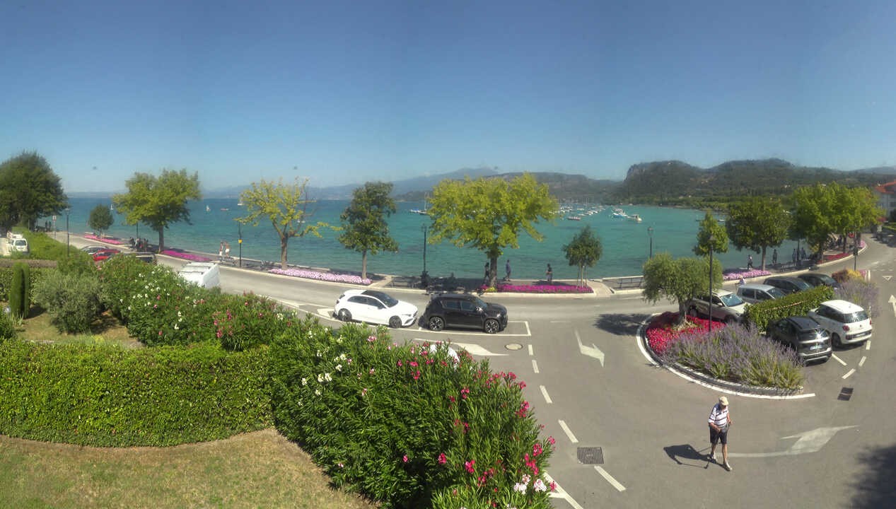 Archiv Foto Webcam Gardasee - Bardolino Punta Cornicello