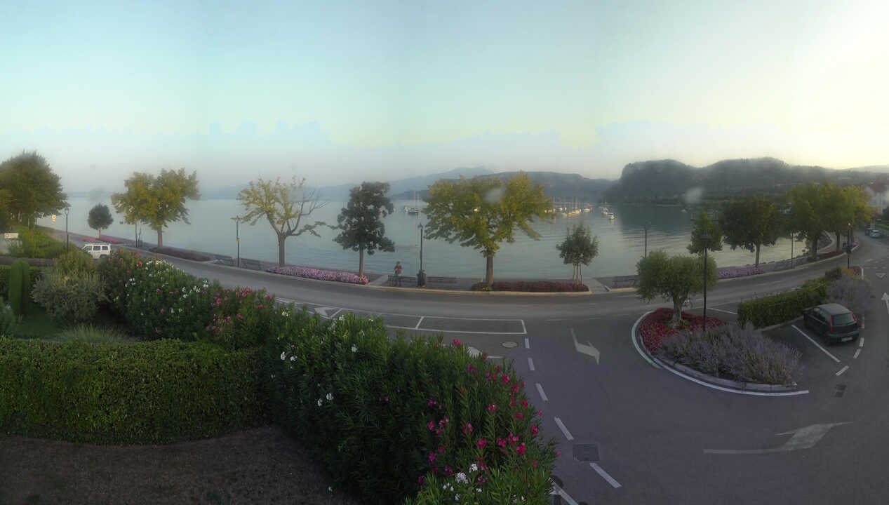 Archiv Foto Webcam Gardasee - Bardolino Punta Cornicello
