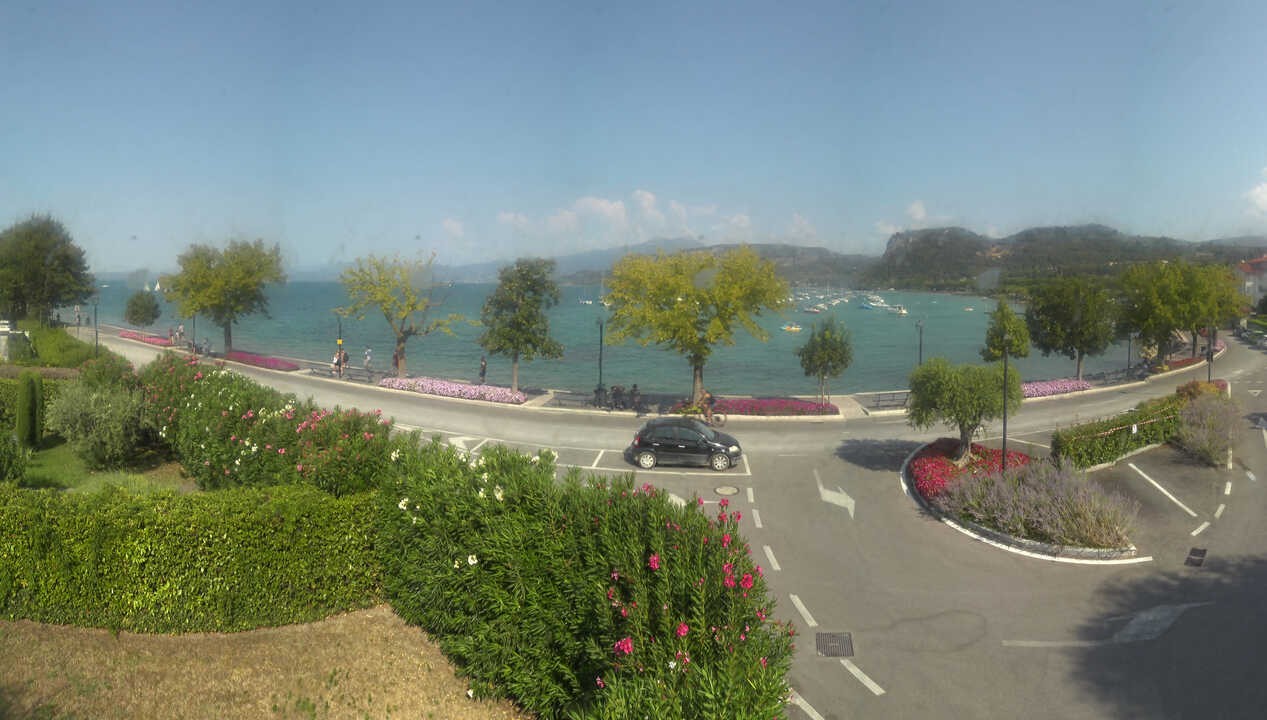 Archiv Foto Webcam Gardasee - Bardolino Punta Cornicello