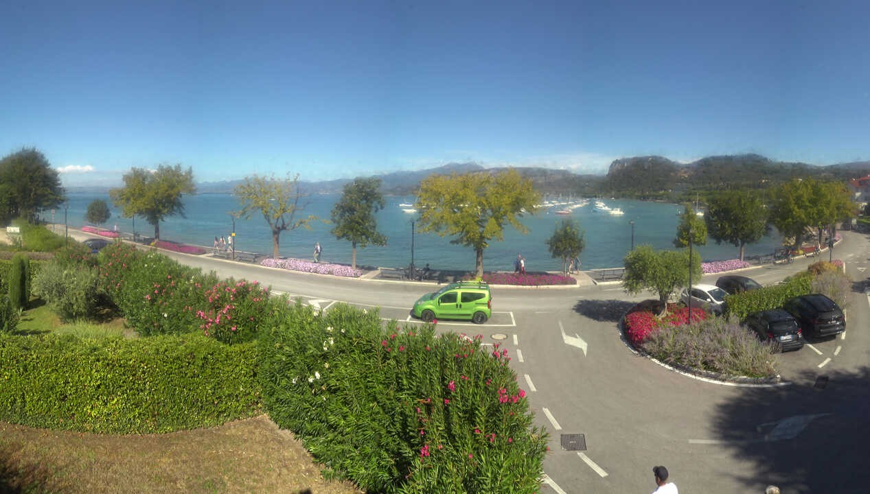 Archiv Foto Webcam Gardasee - Bardolino Punta Cornicello