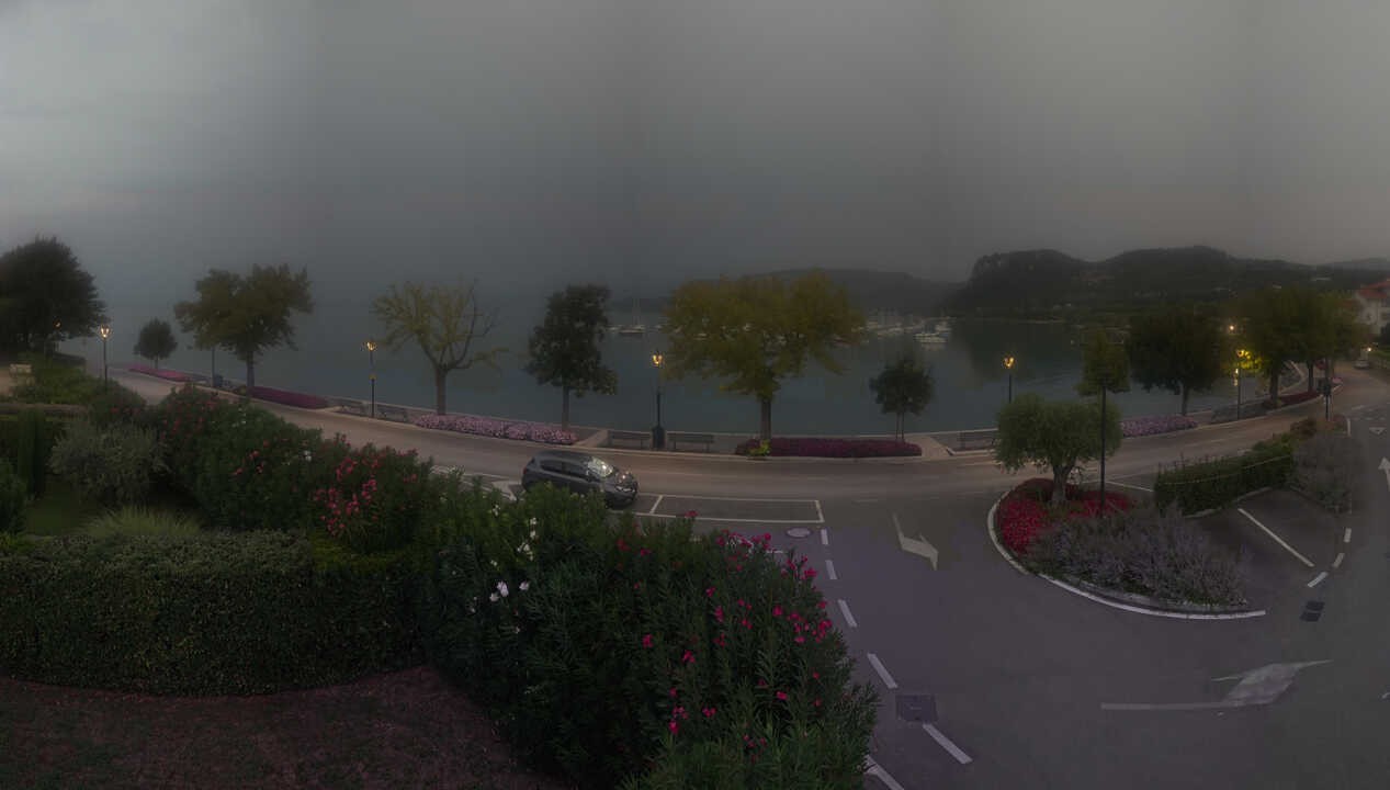 Archiv Foto Webcam Gardasee - Bardolino Punta Cornicello