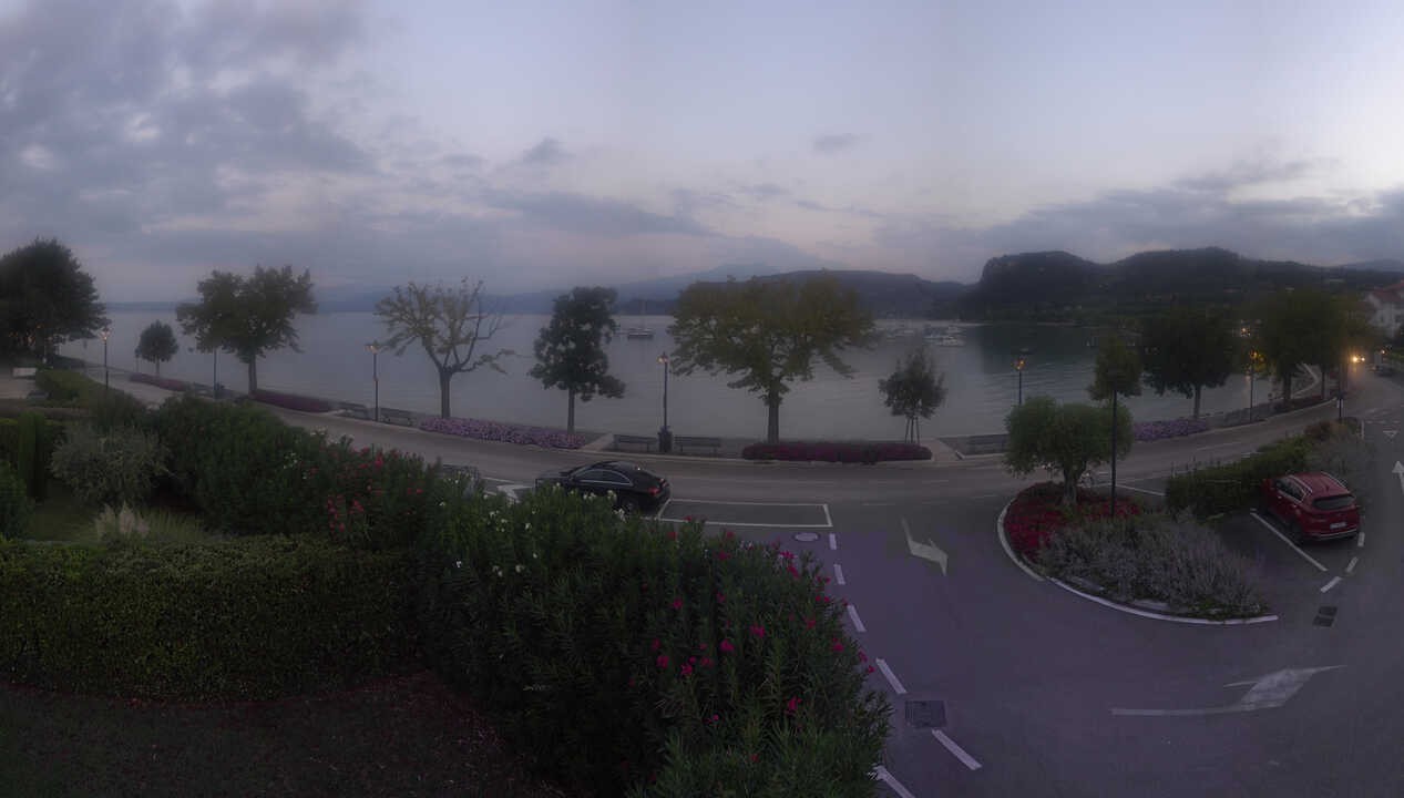 Archiv Foto Webcam Gardasee - Bardolino Punta Cornicello