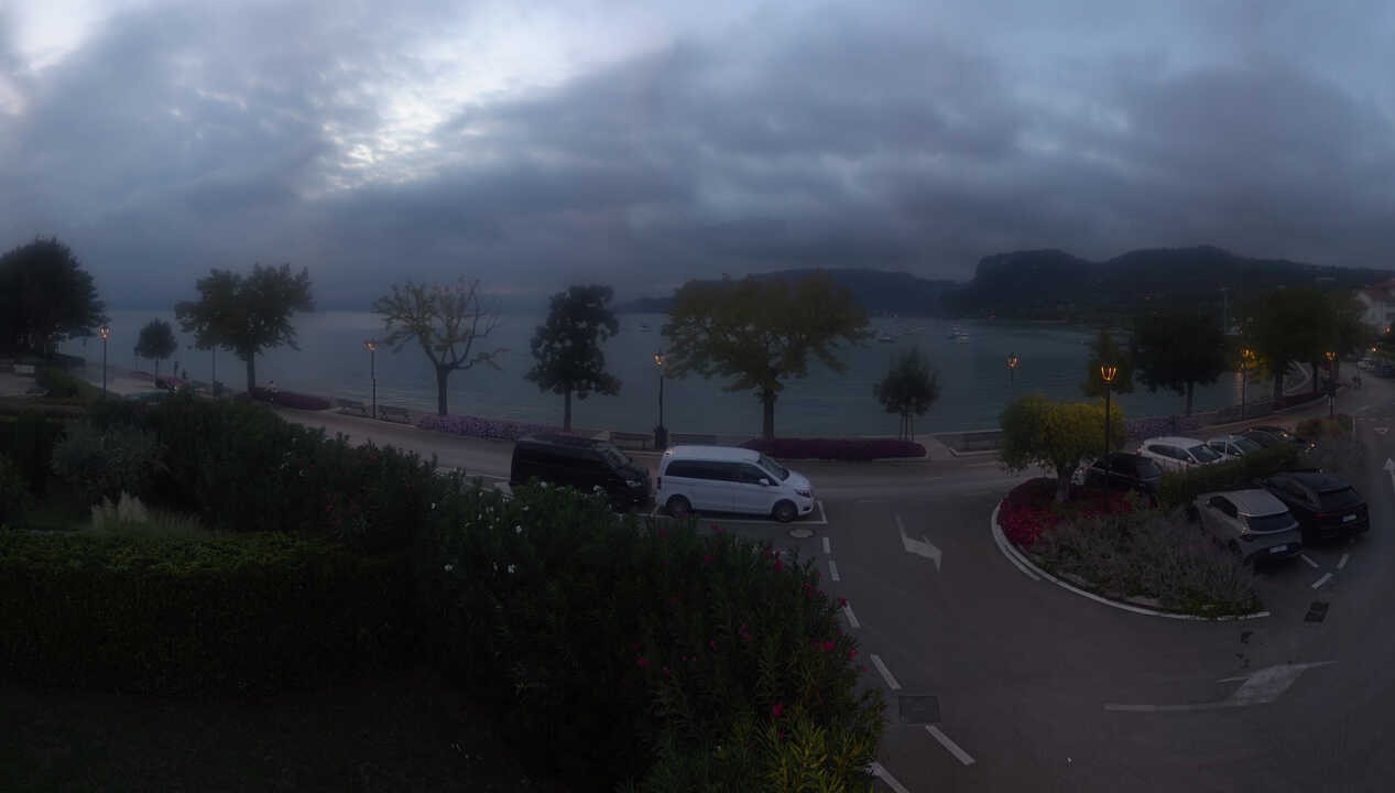 Archiv Foto Webcam Gardasee - Bardolino Punta Cornicello