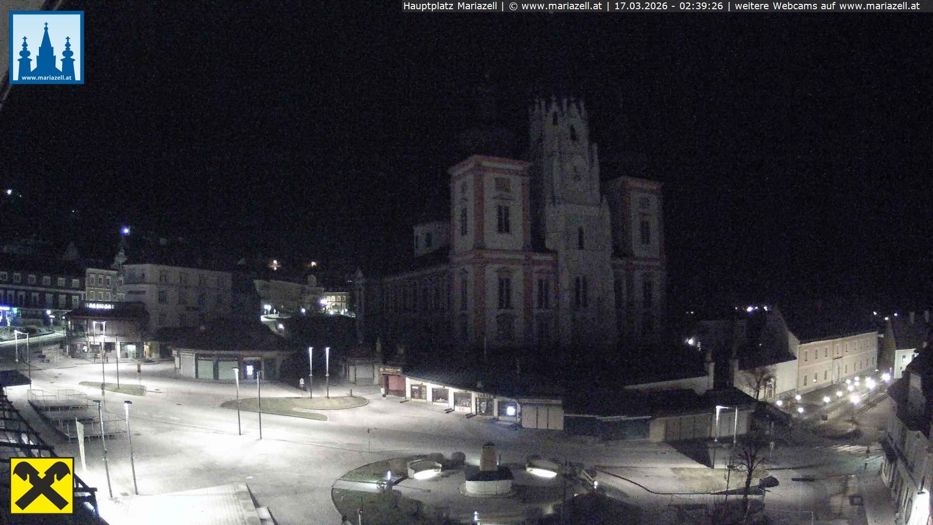Archiv Foto Webcam Hauptplatz in Mariezell mit Basilika