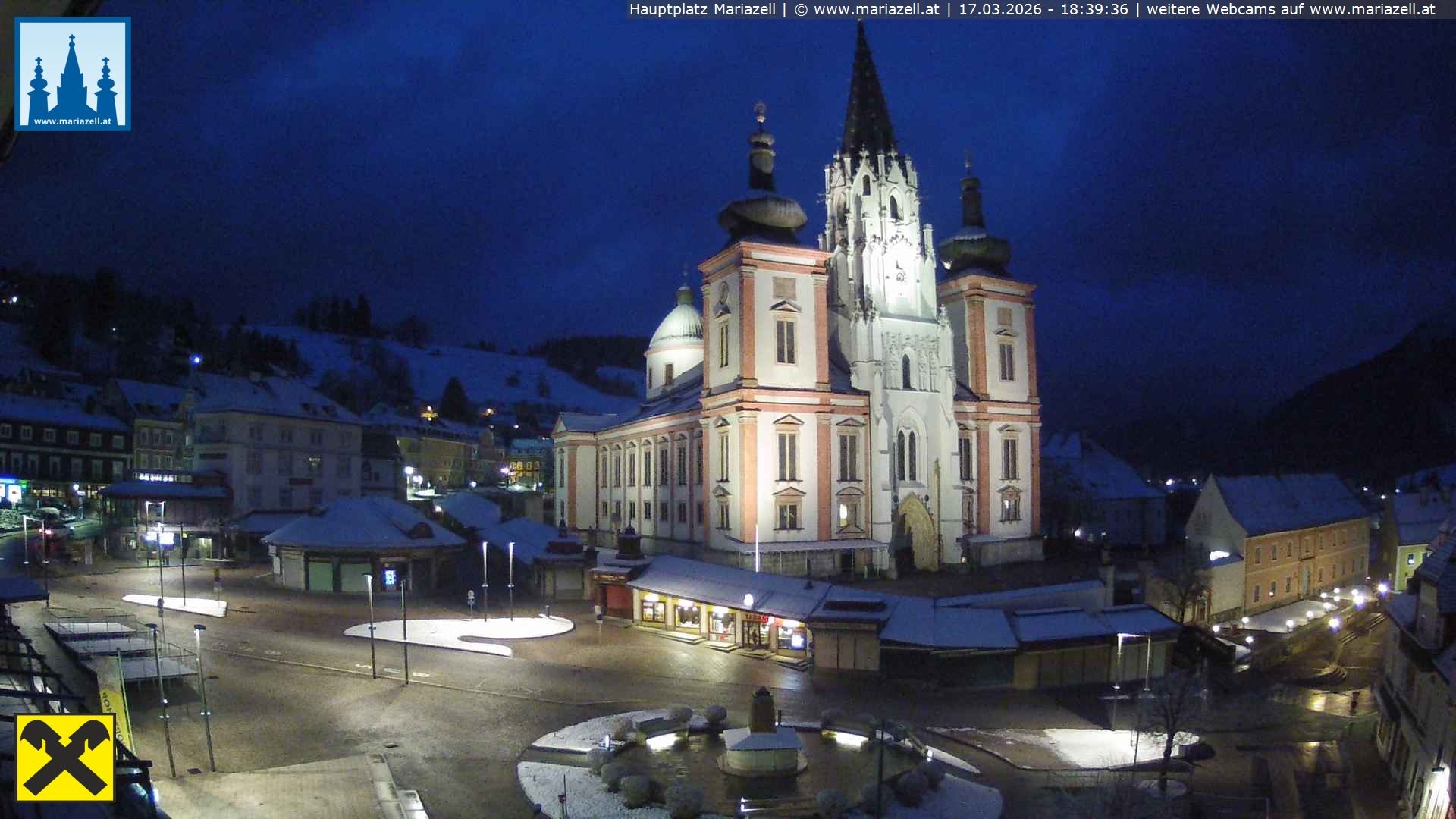 Archiv Foto Webcam Hauptplatz in Mariezell mit Basilika