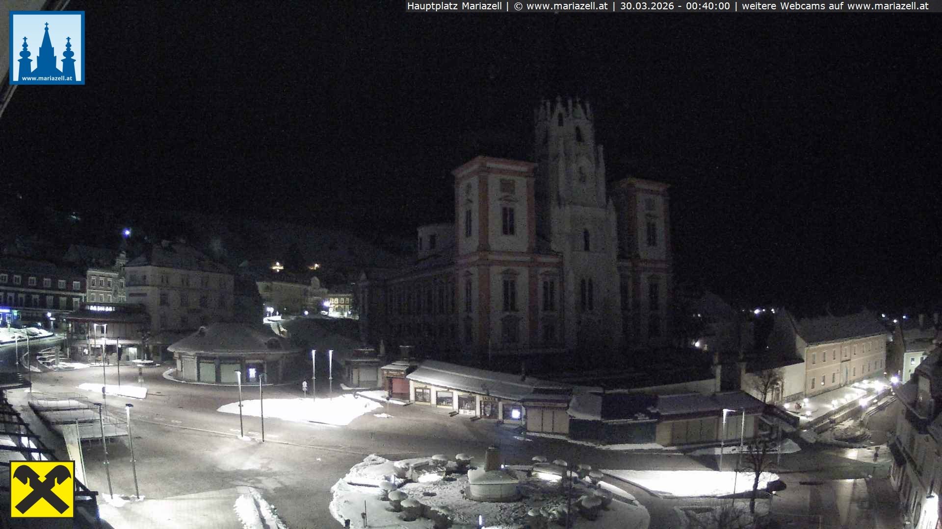 Archiv Foto Webcam Hauptplatz in Mariezell mit Basilika
