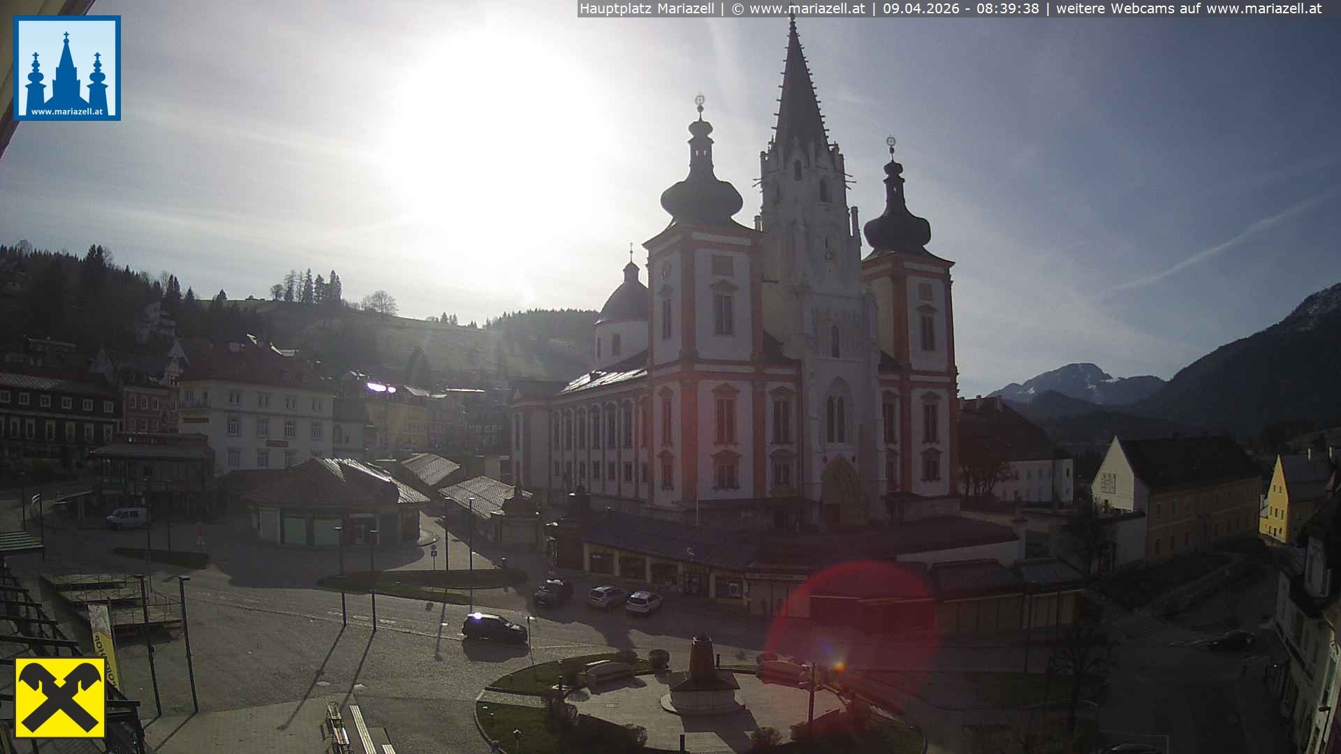 Archiv Foto Webcam Hauptplatz in Mariezell mit Basilika