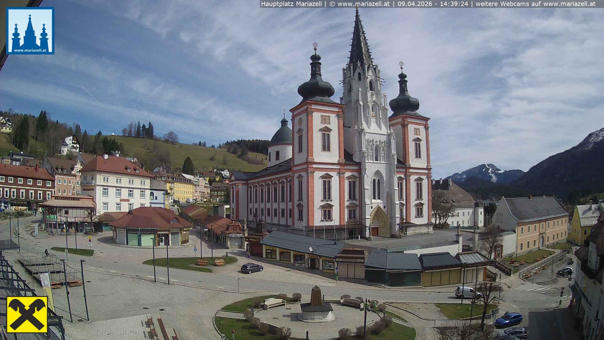 Archiv Foto Webcam Hauptplatz in Mariezell mit Basilika